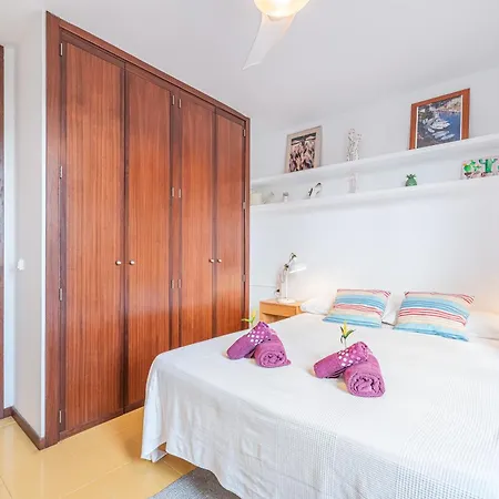 Mirella Поланко