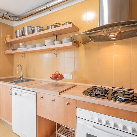 Mirella Поланко